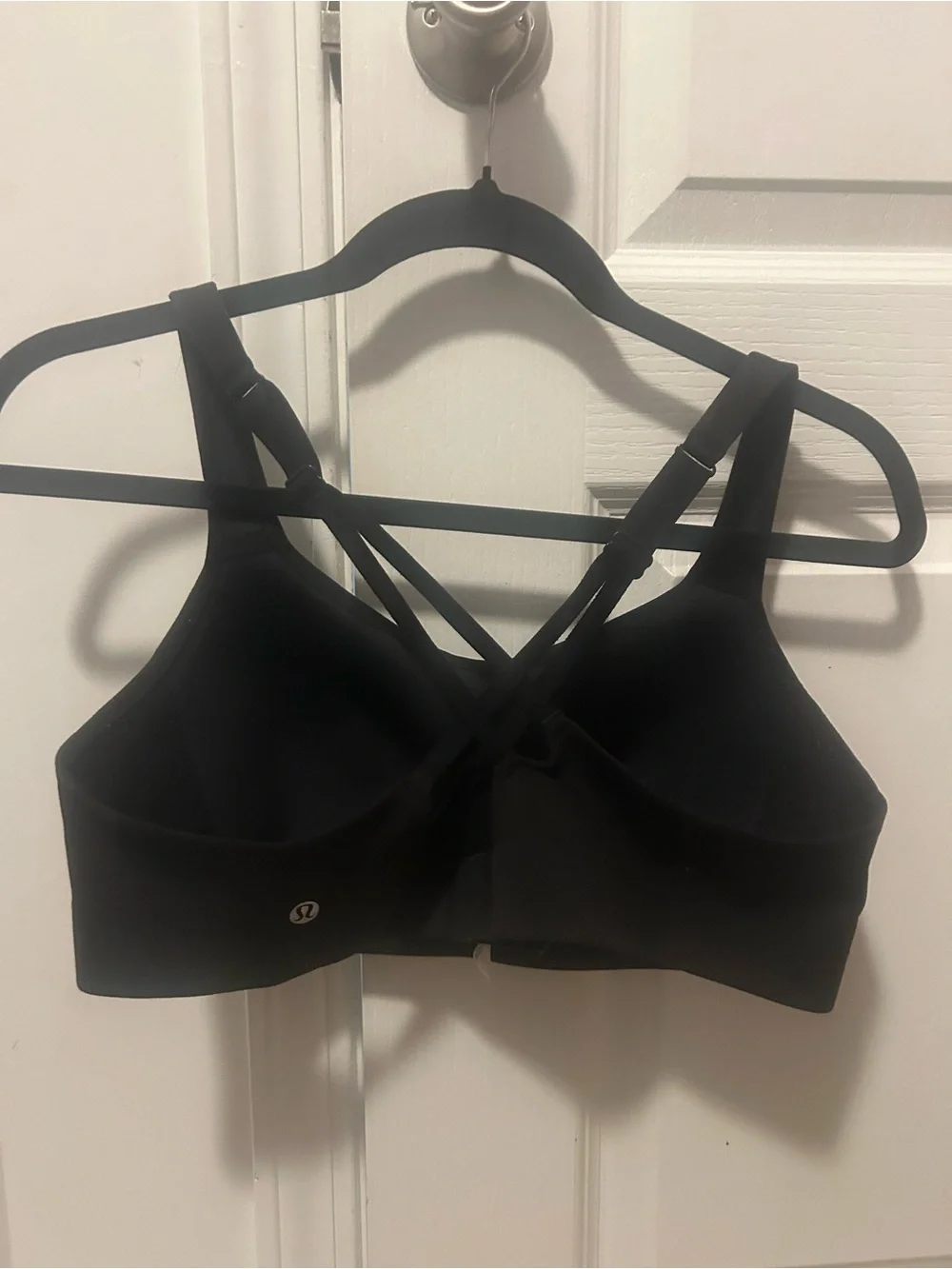 lululemon athletica Black Strappy Sports Bra with Crisscross Back